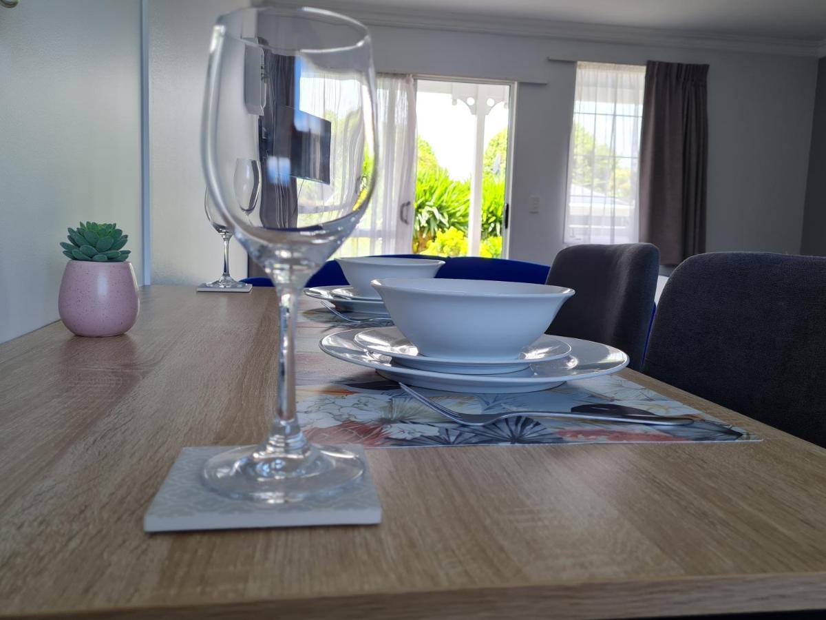 וונגאנואי Kings Court Motel מראה חיצוני תמונה