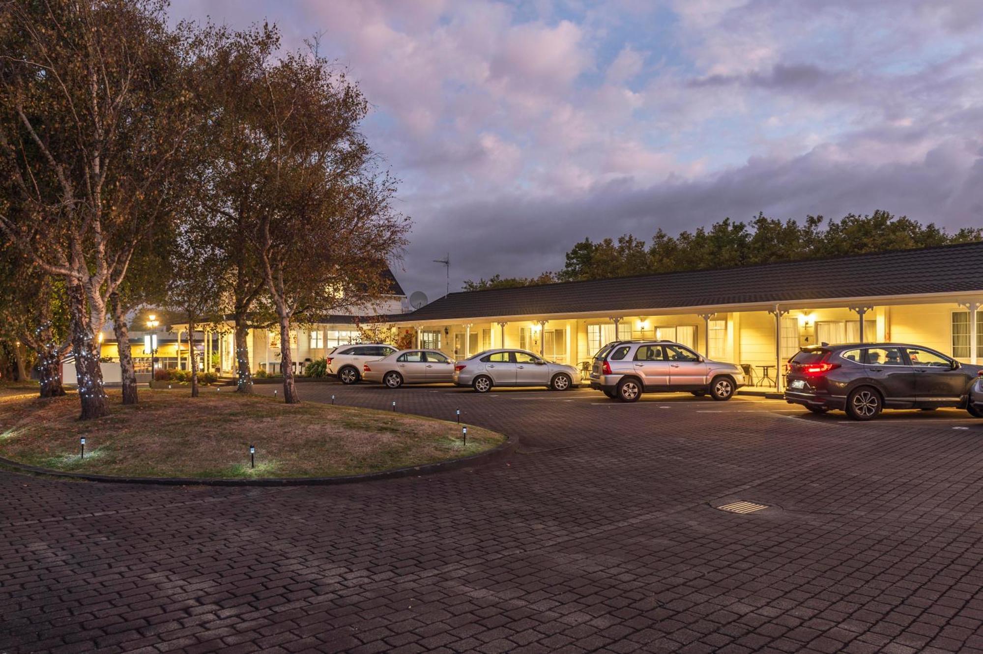 וונגאנואי Kings Court Motel מראה חיצוני תמונה